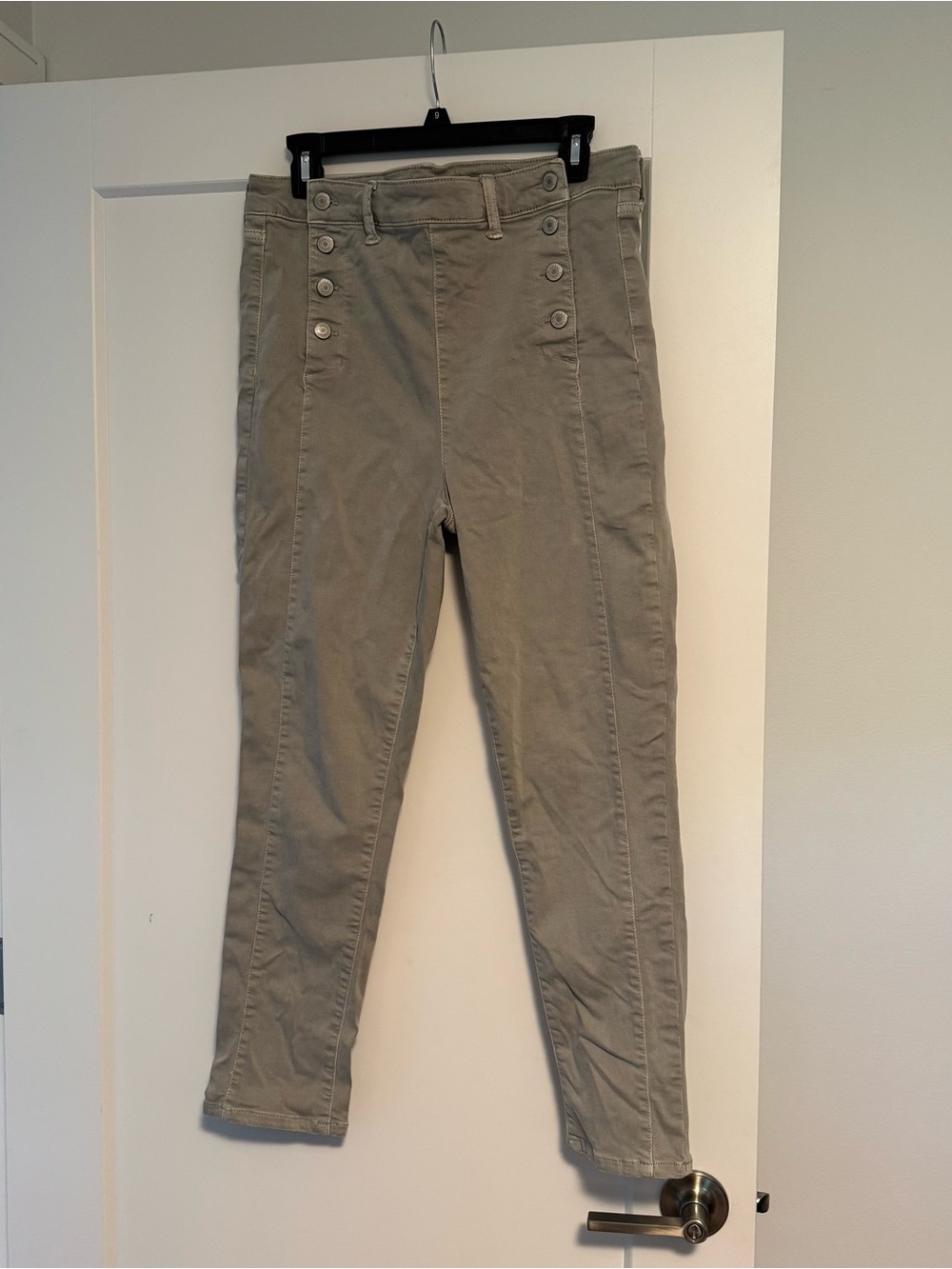 Hi Rise Jegging Jeans with Button Up detail - AEO Gray